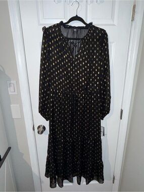 julia jordan Black Dress with Gold Dot Print - Long Sleeve Midi